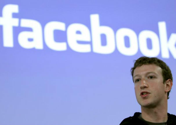 Facebook cerraría tu cuenta si tienes mala ortografía, advierte Zuckerberg