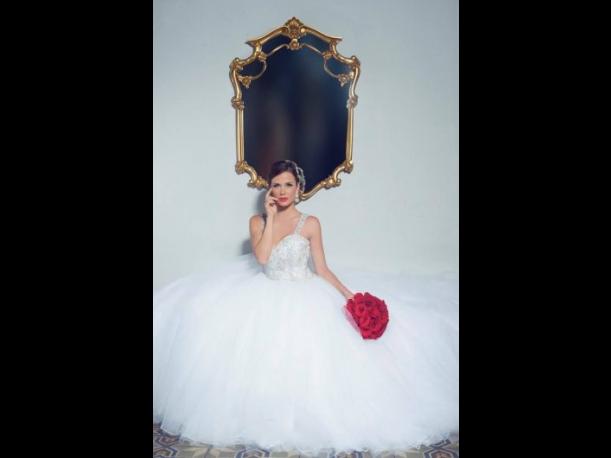 Maju Mantilla se volvió a vestir de novia para sesión de fotos Maju Mantilla se volvió a vestir de novia para sesión de fotos