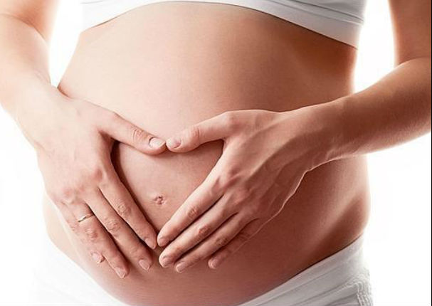 Embarazada fallece pero da a luz a una niña, luego algo increíble pasa… (VIDEO)