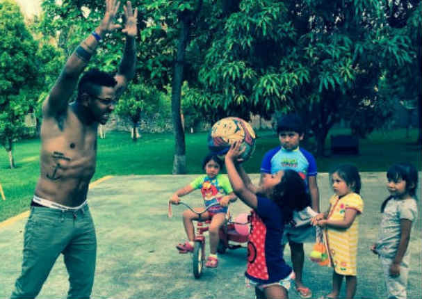Kalimba presenta a su hija en las redes sociales (FOTOS)