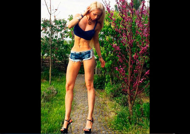 Mira la última sesión de fotos de la famosa ‘Barbie Humana’