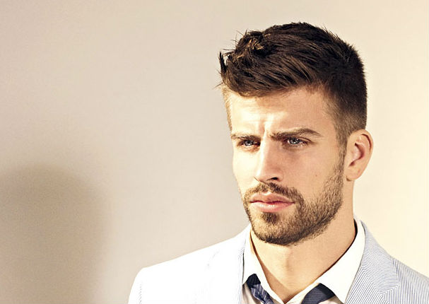 Gerard Piqué practica flyboard en Dubái (VIDEO)