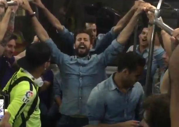 Mira el alocado festejo de Gerard Piqué por el campeonato español (VIDEO)