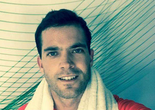 Juan Carlos Rey fue captado muy cariñoso junto a una hermosa mujer (FOTOS)