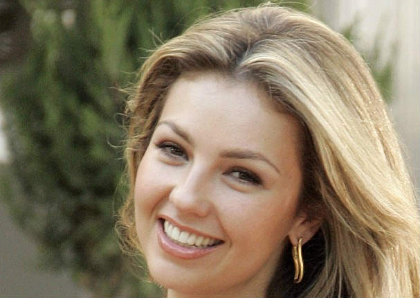 Thalía sorprende a sus seguidores con esta imagen