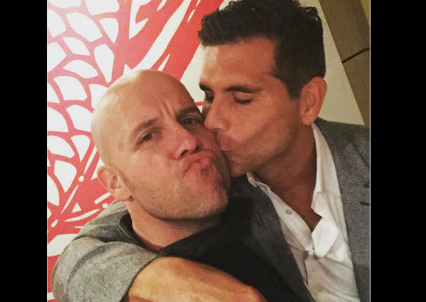 Mira el 'beso de novela' entre Gianmarco y Christian Meier