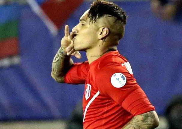 Mira cómo Paolo Guerrero le dedicó un gol a Alondra García Miró (FOTO)