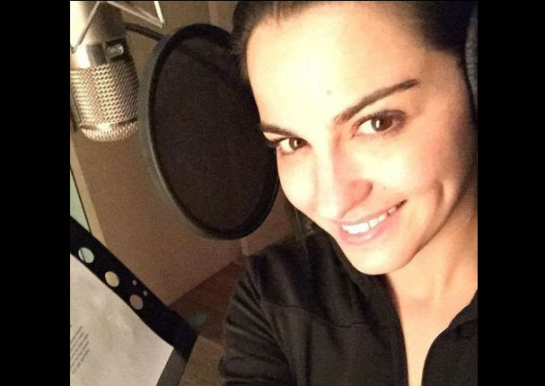 Maite Perroni publicó foto sin maquillaje