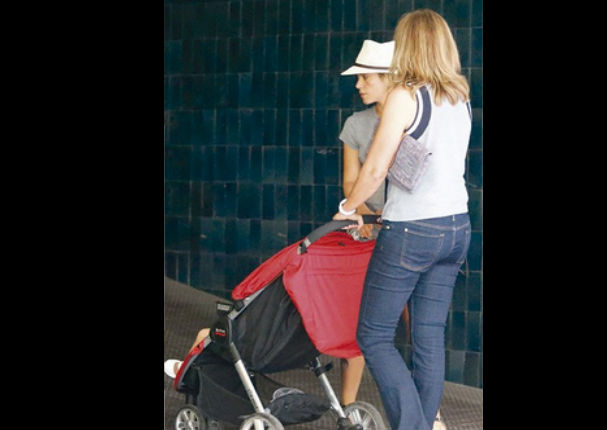 ¿Por qué llora Shakira en plena calle? (FOTOS)