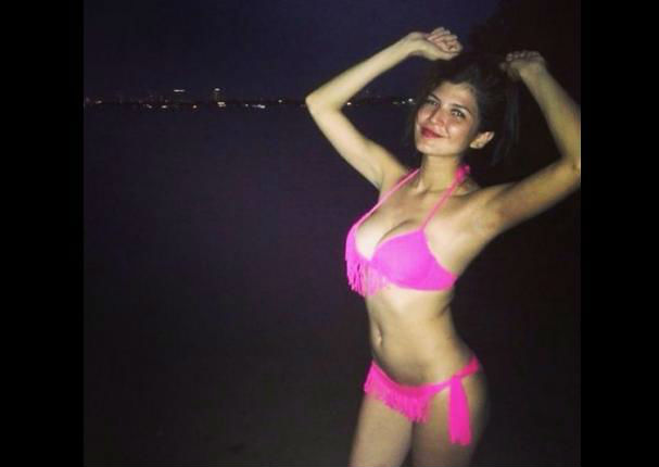 Nicole Faverón estremece las redes sociales con sexys fotos en bikini