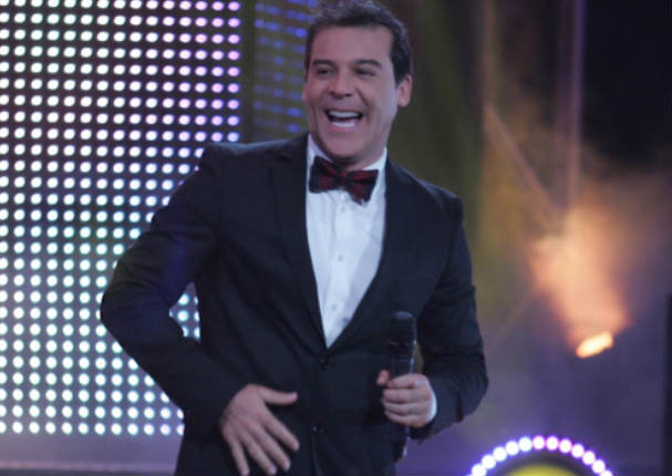 Adolfo Aguilar sorprende con gran revelación sobre su salud