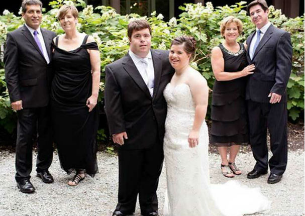 Su hija con Síndrome de Down se casó y él le escribió una emotiva carta