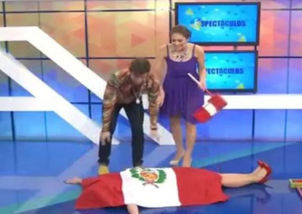 ¿Antonio Pavón se burla de la bandera nacional?