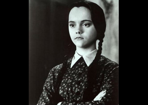 Mirá cómo luce hoy Merlina, 25 años después de Los Locos Addams (FOTOS)