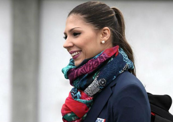 Perú vs. Colombia: Reportera colombiana llega a la Videna y alborotó a todos con su belleza (FOTOS)