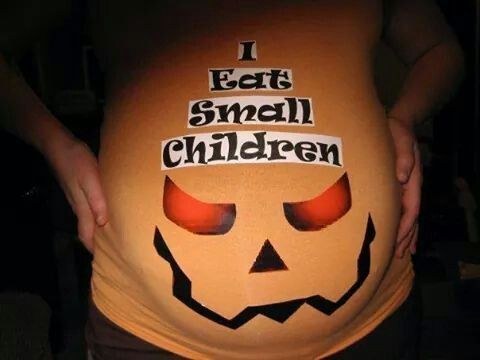 Luce tu pancita de embarazada con estos divertidos disfraces de Halloween