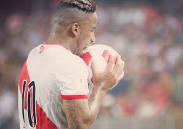 Jefferson Farfán envía mensaje  a los hinchas peruanos tras derrota con Brasil