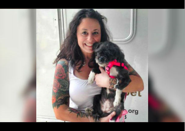 Facebook: Perrito es encontrado en la basura al borde la muerte, pero hoy… (FOTOS)