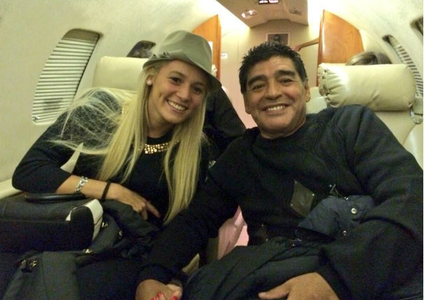 Maradona habría revelado el excéntrico traje que usaría para su boda (FOTO)