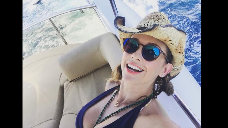 Aracely Arámbula enciende las redes sociales con sensuales fotos Aracely Arámbula enciende las redes sociales con sensuales fotos