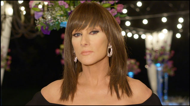 Christian Bach inmovilizada por extraña enfermedad
