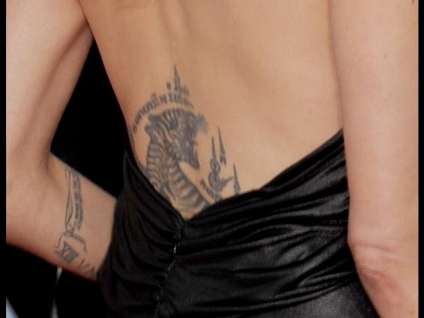 Angelina Jolie sorprende con nuevos tatuajes - FOTOS
