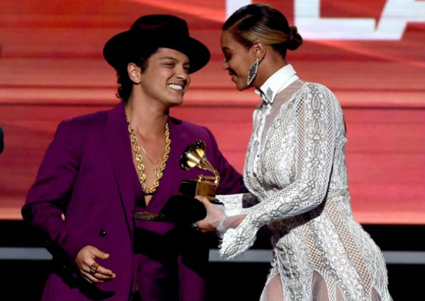 Grammy 2016: Beyoncé mostró partes íntimas en plena gala - FOTO