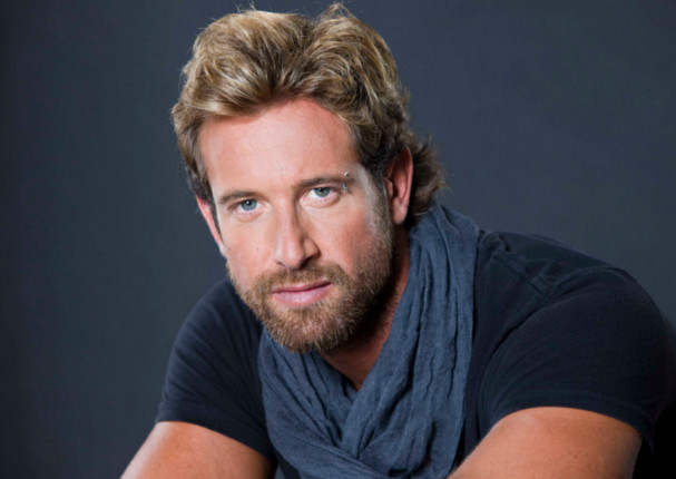 Geraldine Bazán se pronunció tras presunta infidelidad de Gabriel Soto (FOTOS Y VIDEO)