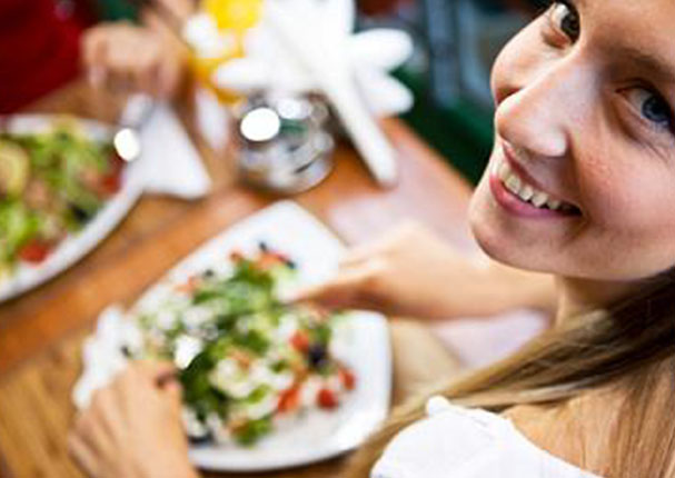 Salud: ¿Cuántas veces y a qué hora se debe comer al día?