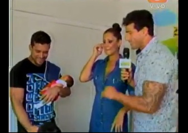 Karla Tarazona dio a luz a su tercer hijo (FOTOS Y VIDEO)