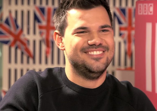 Taylor Lautner: Actor de 'Crepúsculo' luce irreconocible (FOTOS) Taylor Lautner: Actor de 'Crepúsculo' luce irreconocible (FOTOS)