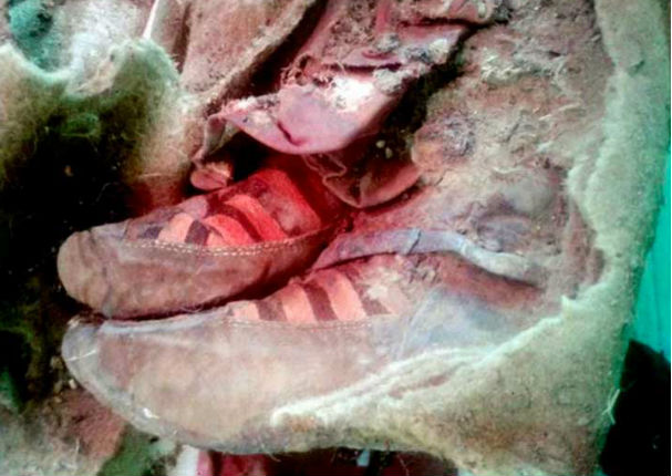 ¡Increíble! Encontraron momia de 1.500 años que usaba zapatillas Adidas (VIDEO)