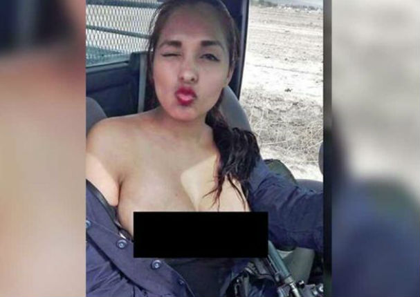 Facebook: Suspende a policía por tomarse foto desnuda en patrullero (FOTOS)