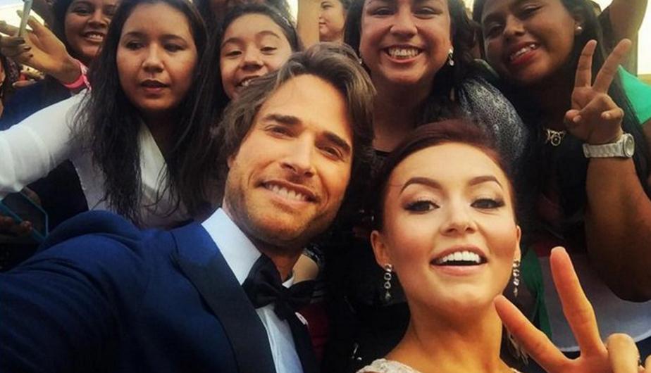 Angelique Boyer y Sebastián Rulli demuestran que son el uno para el otro en los Premios TVyNovelas