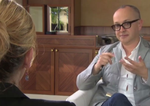 Julia Roberts avergüenza a periodista en plena entrevista por esta razón (VIDEO)