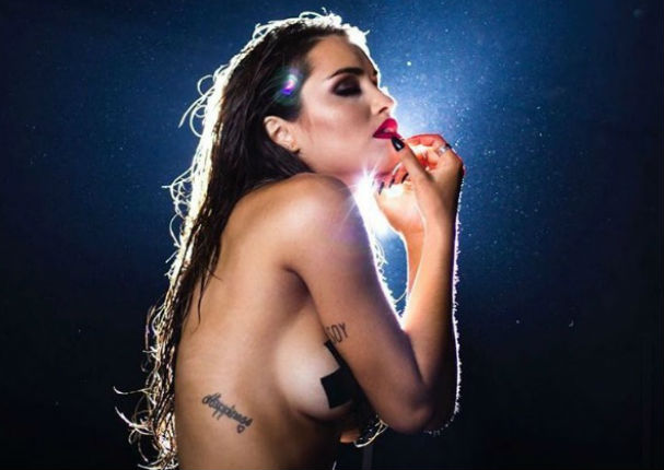 Lali Espósito sube la temperatura en Instagram con infartante topless (FOTO)