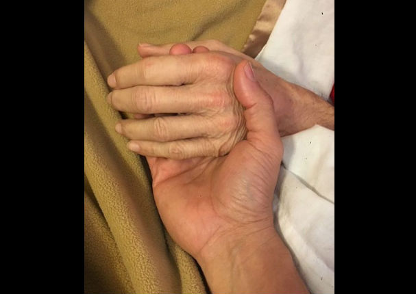 Víctor Manuelle conmueve Instagram con tierna foto junto a su héroe
