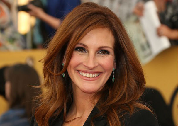 Julia Roberts luce en bikini sin importarle su celulitis (FOTOS)