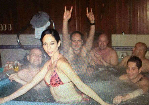 Olinda Castañeda: Difunden foto de la modelo en un jacuzzi con hombres