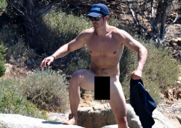 Orlando Bloom se desnuda junto a su novia Katy Perry Orlando Bloom se desnuda junto a su novia Katy Perry