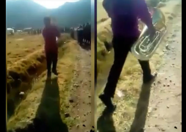 Facebook: Tocó su tuba ebrio y  este fue el 'pequeño' incidente - VIDEO