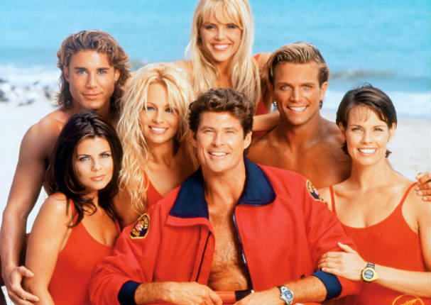¡Te sorprenderá! Actriz de Baywatch ahora luce así...
