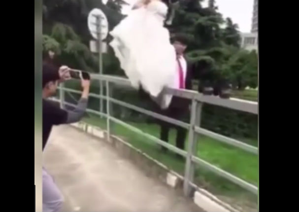 YouTube: Sesión de fotos de novios terminó siendo la más 'romántica'