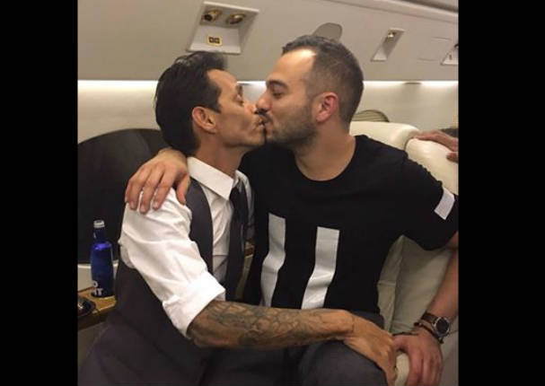 Marc Anthony sorprendió a todos con beso a Jennifer Lopez pero lo peor vino después - VIDEO