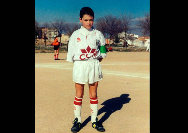 ¿Los reconoces? Así lucían estos futbolistas al inicio de su carrera - FOTOS