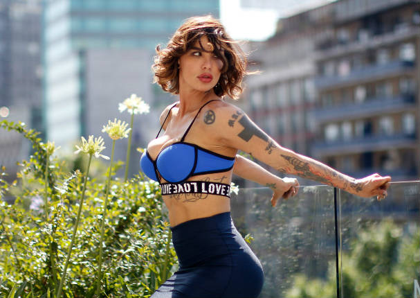 Angie Jibaja hizo topless en vedetón pero se le escapó un detalle - VIDEO