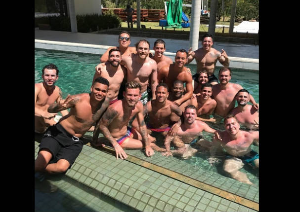 Neymar disfruta de sus vacaciones en Brasil