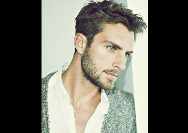 ¡Chicos, no se queden atrás! Lleva un look diferente para esta Navidad ¡Chicos, no se queden atrás! Lleva un look diferente para esta Navidad