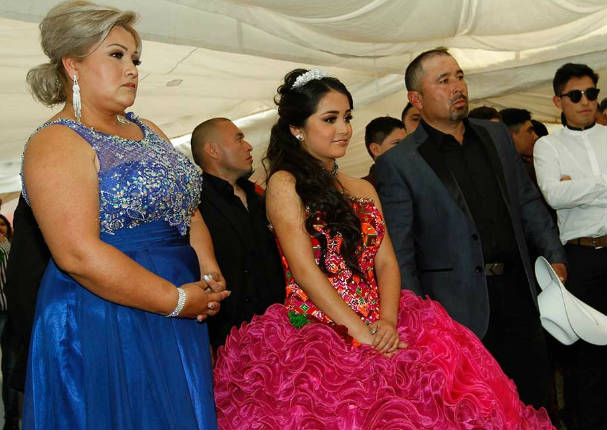 Video demuestra que Rubí no es la quinceañera más triste