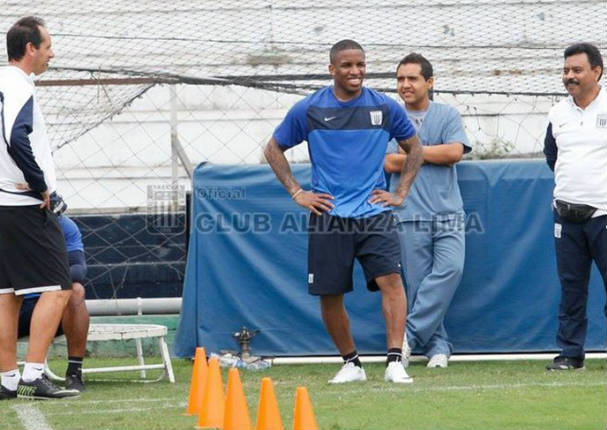 La visita de Jefferson Farfán a Matute antes de su decisión final